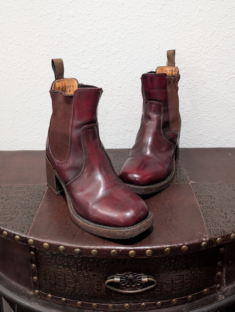 FRYE Vintage Campus High Chelsea Square Toe Leather Boots Burgundy Wine Sz 7.5